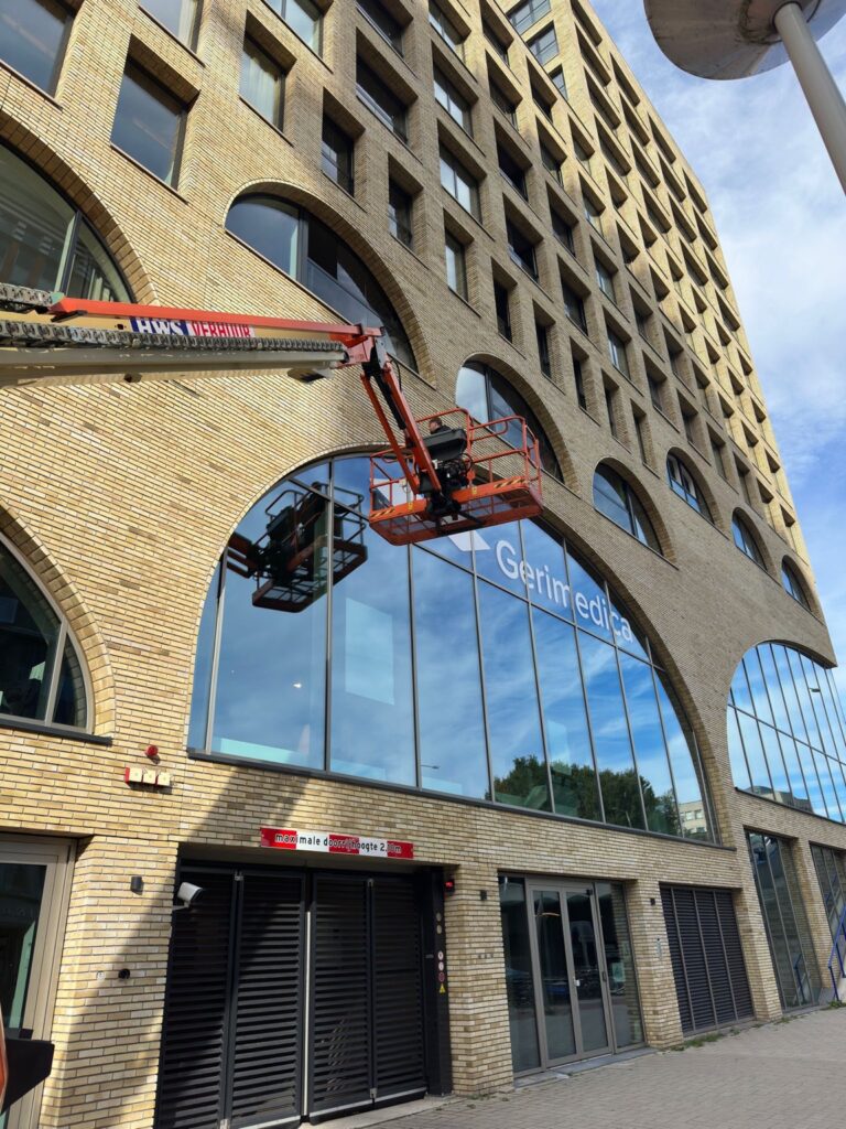 Bedrijfspand reinigen