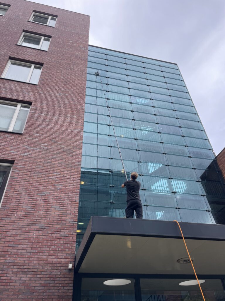 Tuckerpole reiniging